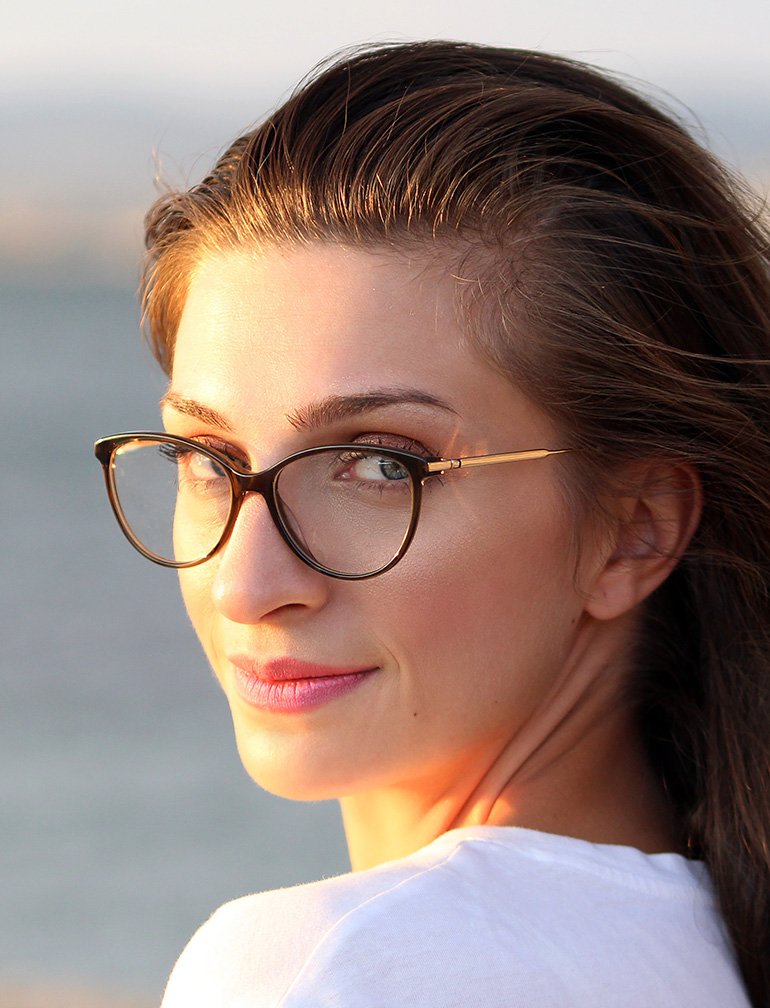 lunettes femme opticien voiron